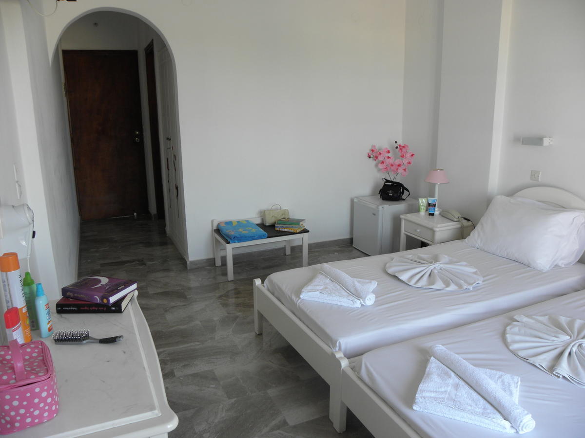 Kamári Areti Hotel מראה חיצוני תמונה